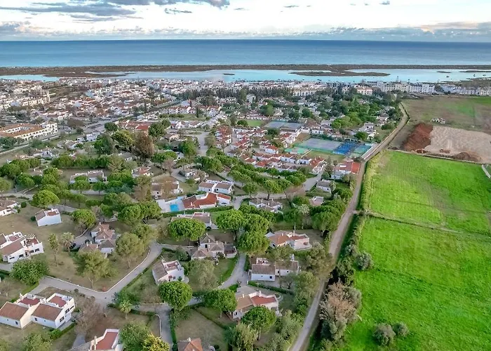 Malva - O Pomar Кабанаш-де-Тавира